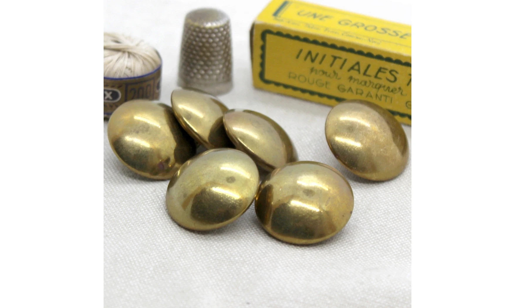 6 boutons / 25MM /Métal doré