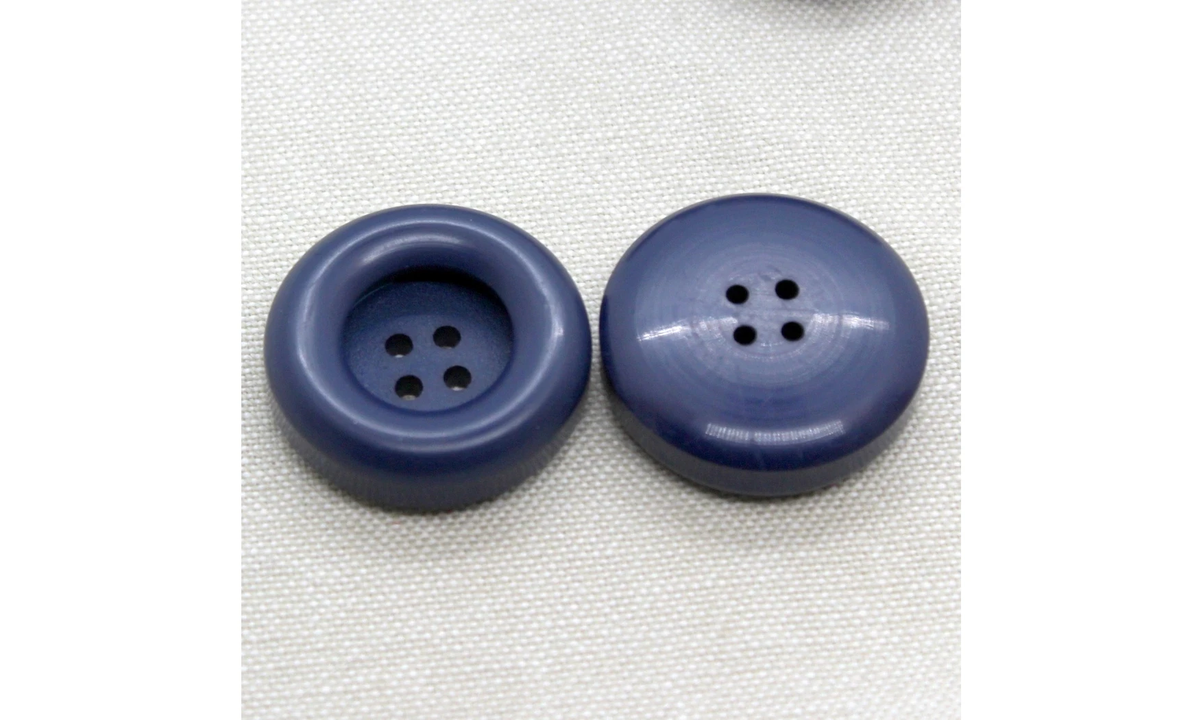 Vintage Button 734B