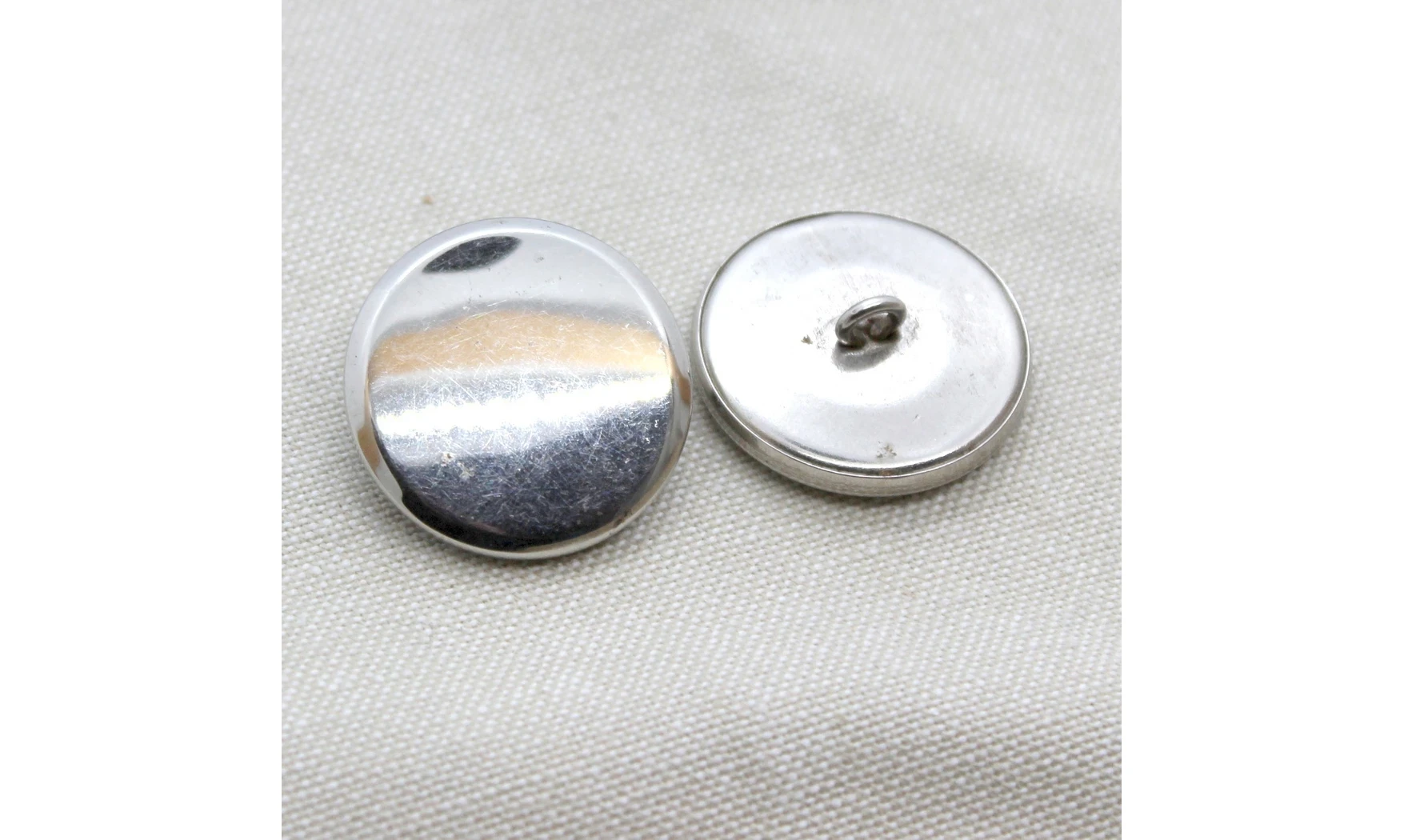 6 boutons / 27MM / Métal argenté