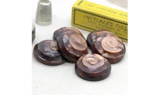 6 boutons / 31MM / Brun "Spirale"