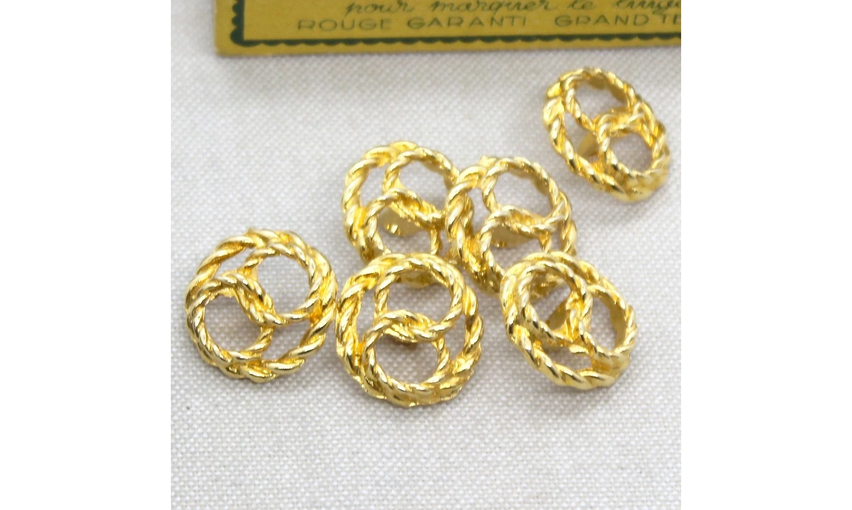 6 boutons / 20MM / Métal doré "2 anneaux