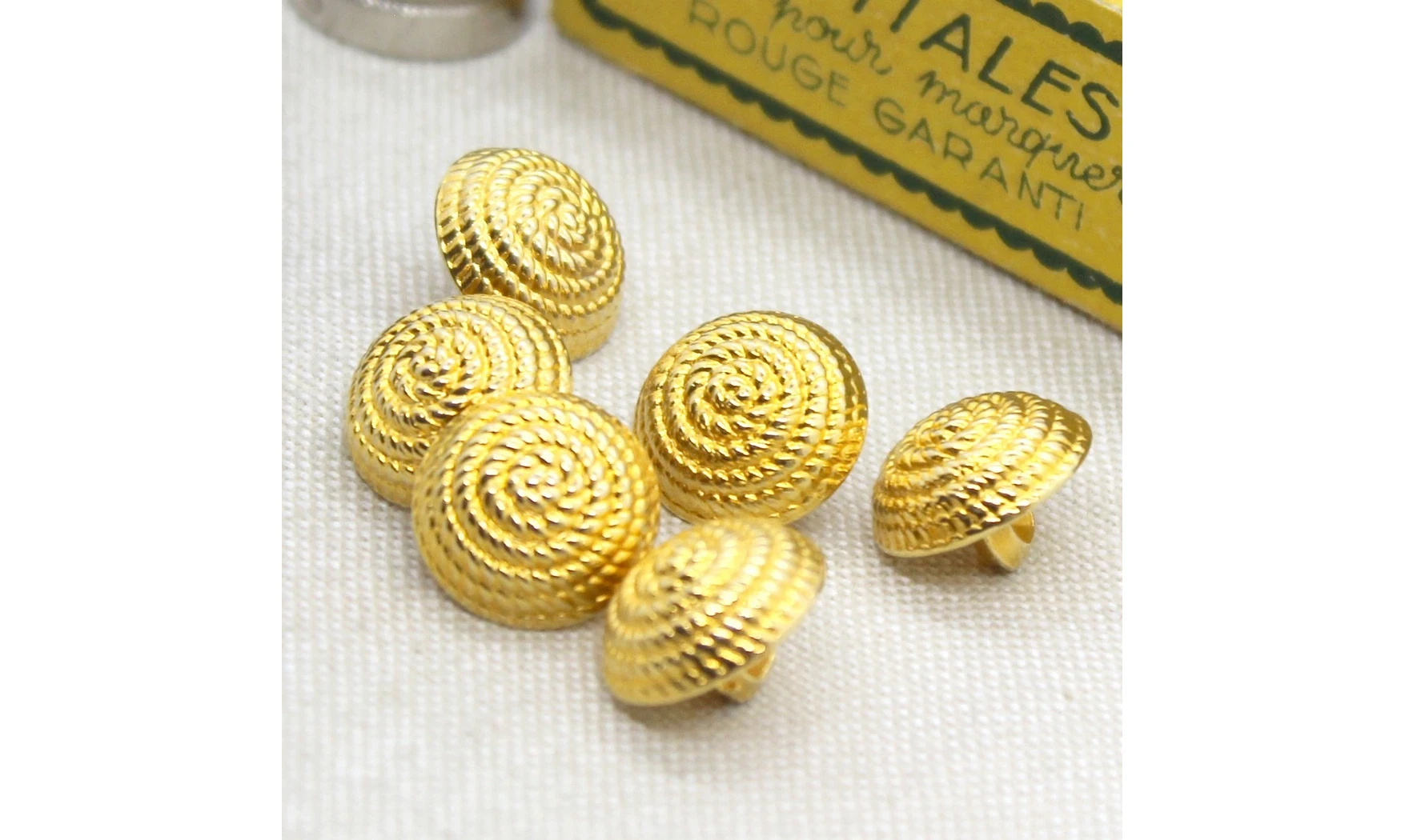 6 boutons / 14MM / Doré Corde "spirale"