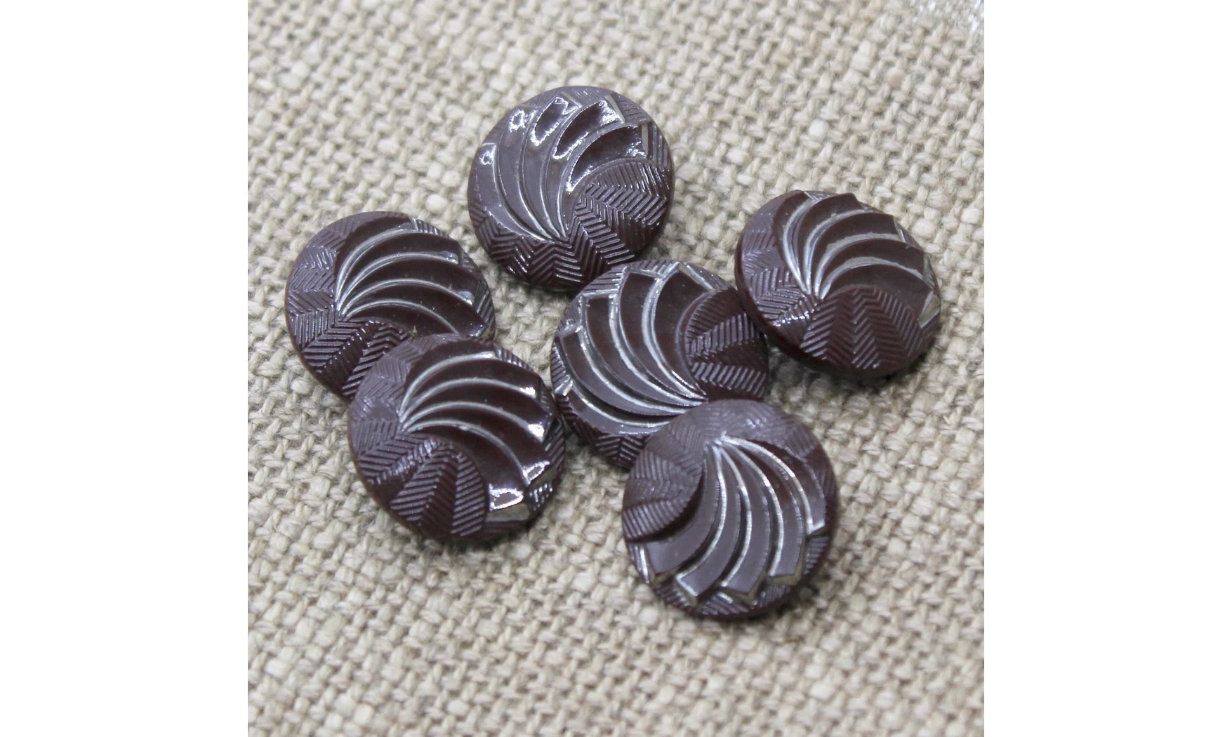 6 boutons / 18MM / Verre marron