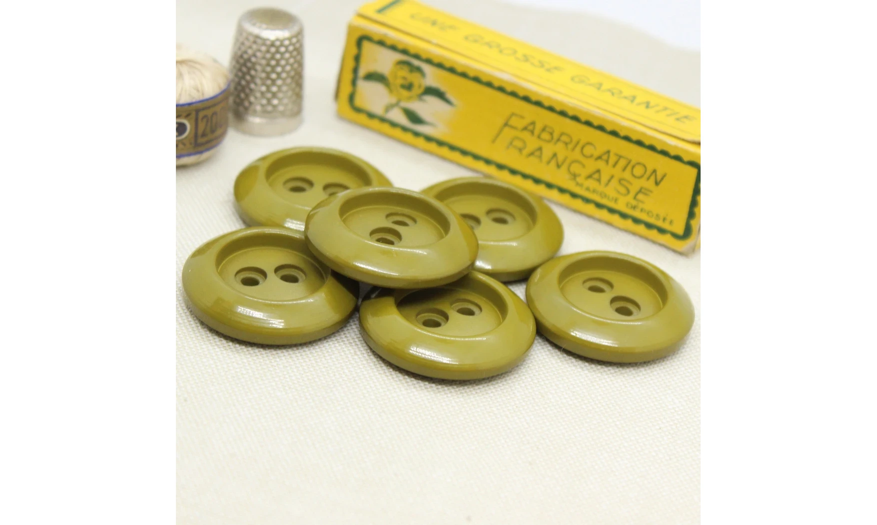 6 boutons / 31MM / Vert kaki