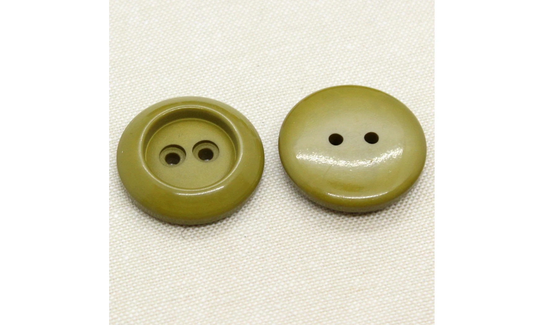 6 boutons / 31MM / Vert kaki