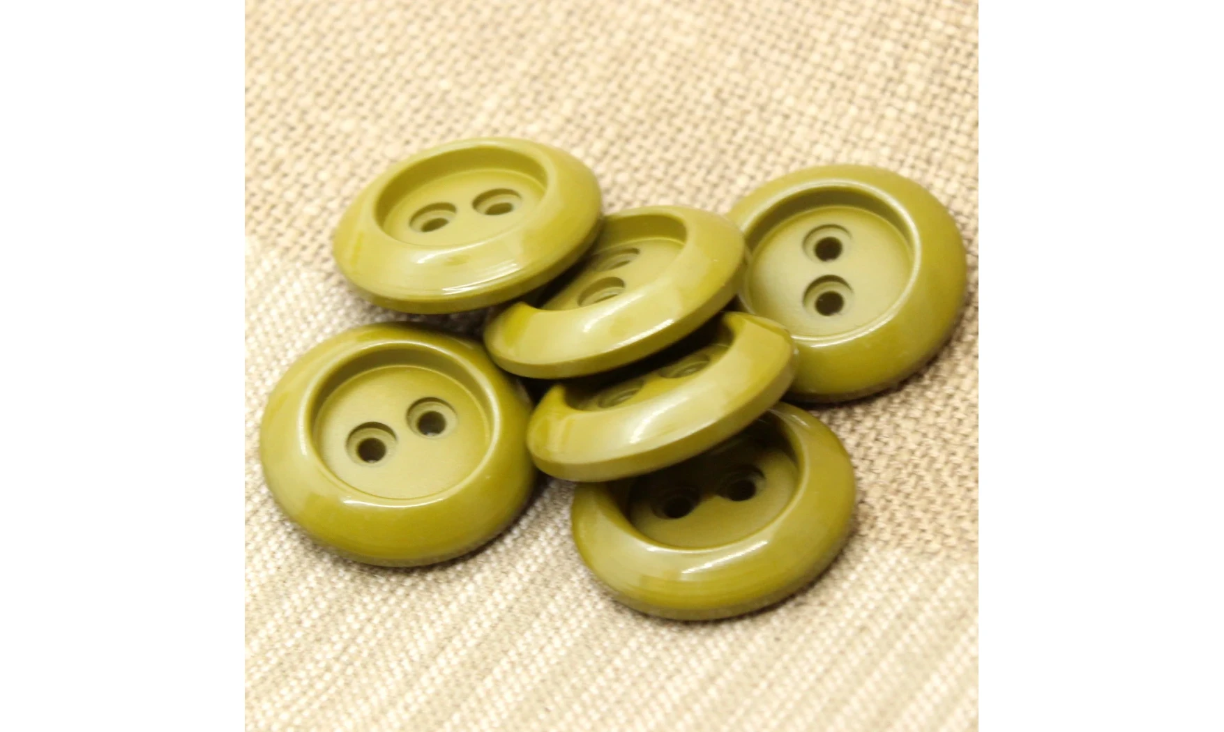 6 boutons / 31MM / Vert kaki