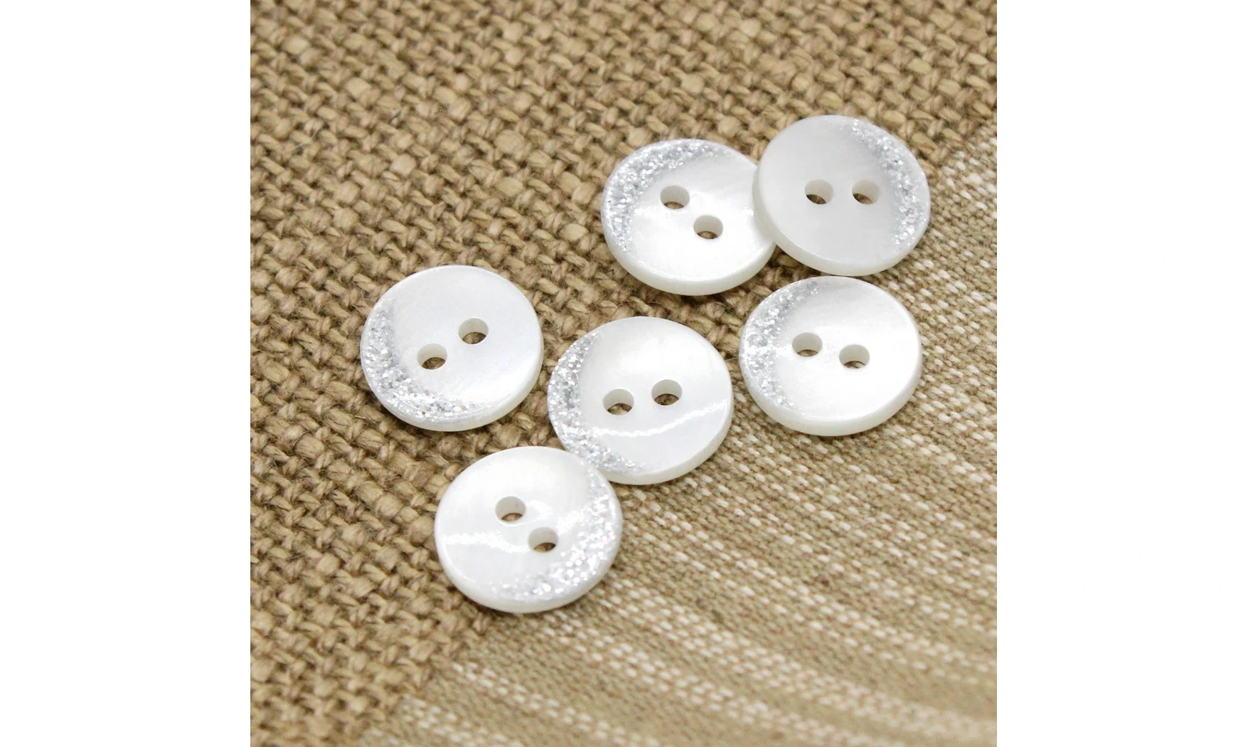 Vintage button 098A