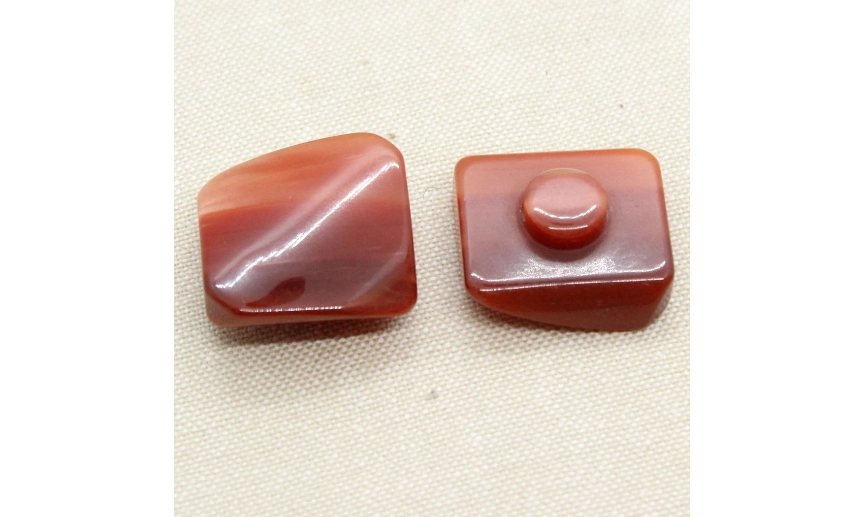 6 boutons / 26MM / Rectangle rouge