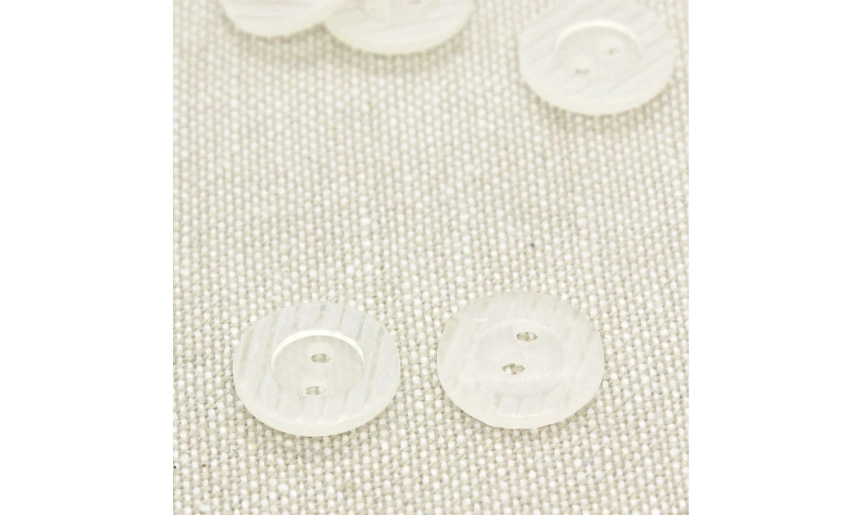 6 boutons / 12,5MM / Translucide