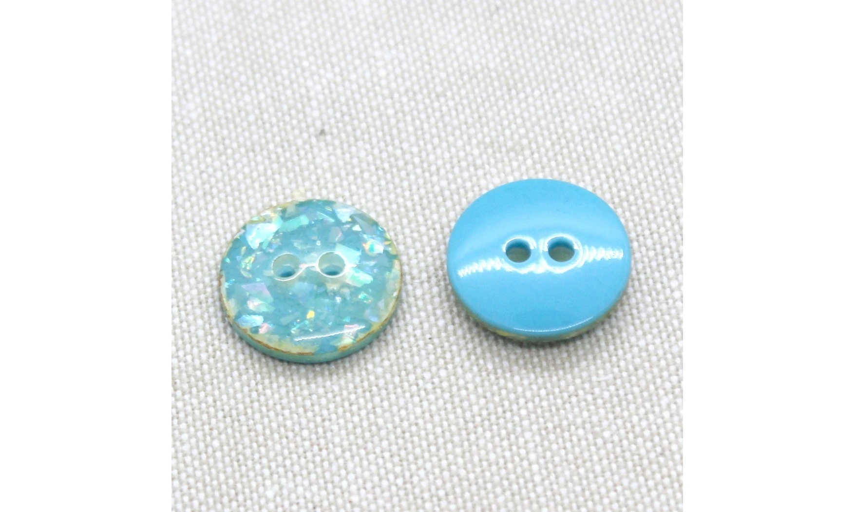 Vintage Button 072E