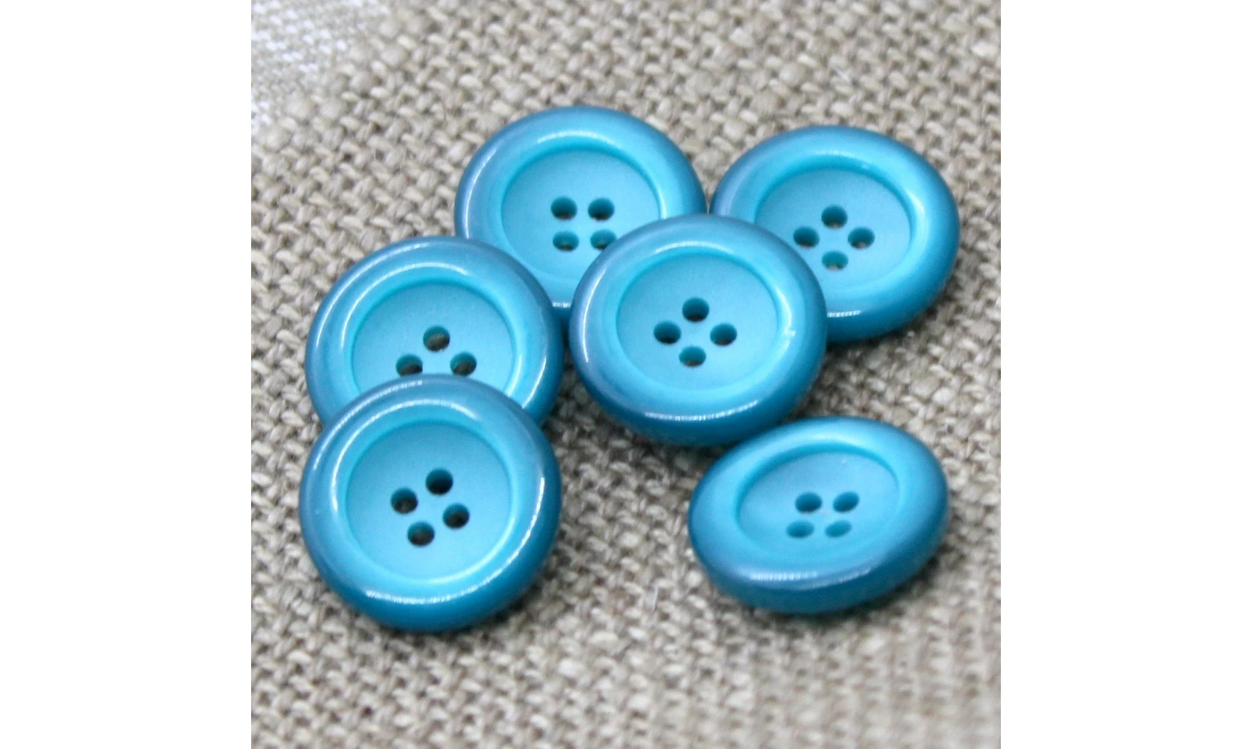 Vintage Button 074E