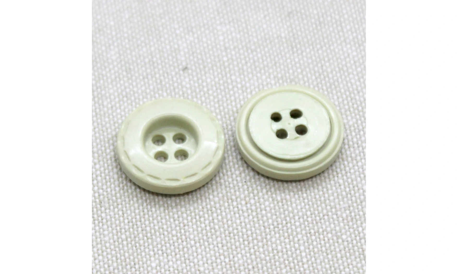 Vintage Button 076E