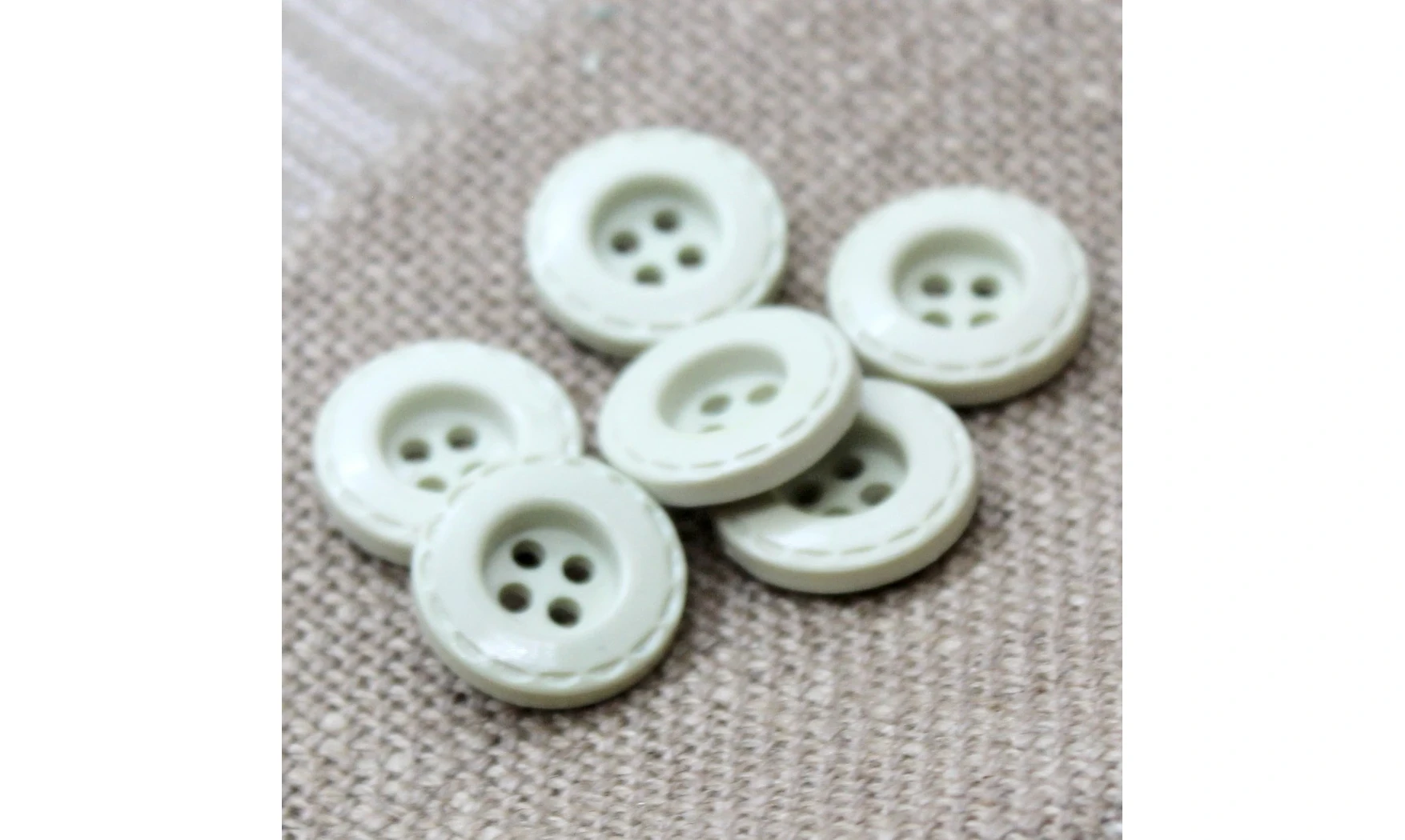 Vintage Button 076E