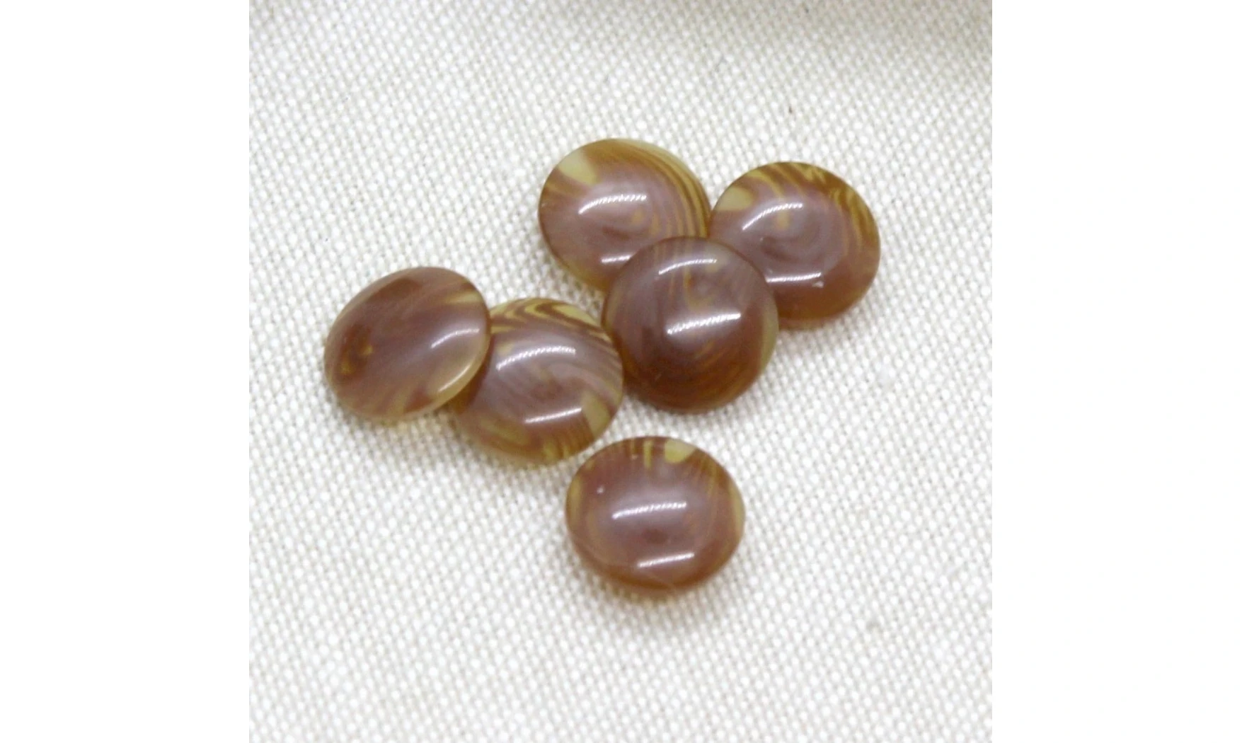 6 boutons / 12MM / Brun très plat