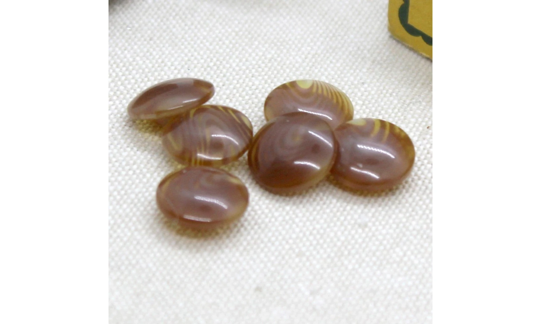 6 boutons / 12MM / Brun très plat