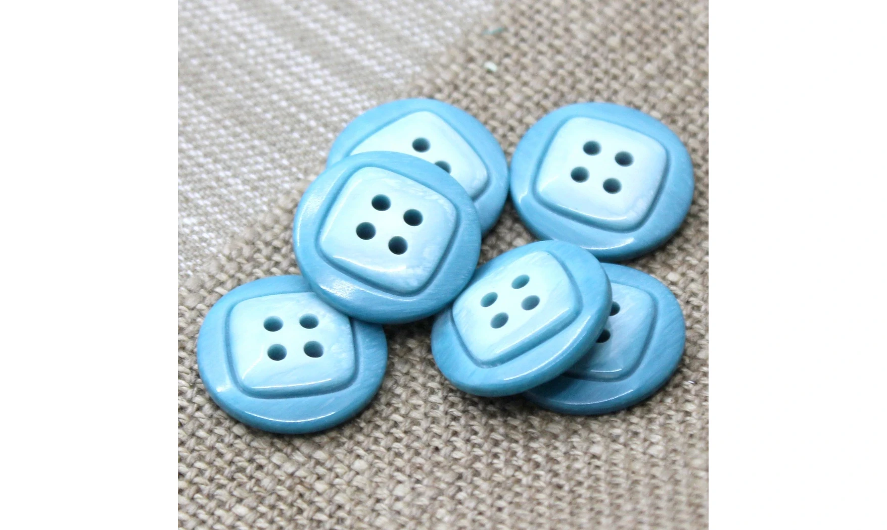 Vintage Button 080E