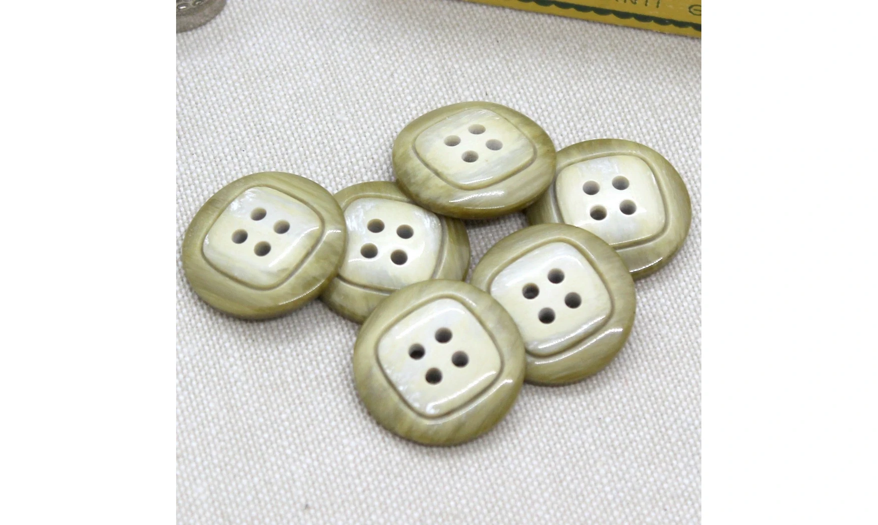 6 boutons / 22MM / Vert