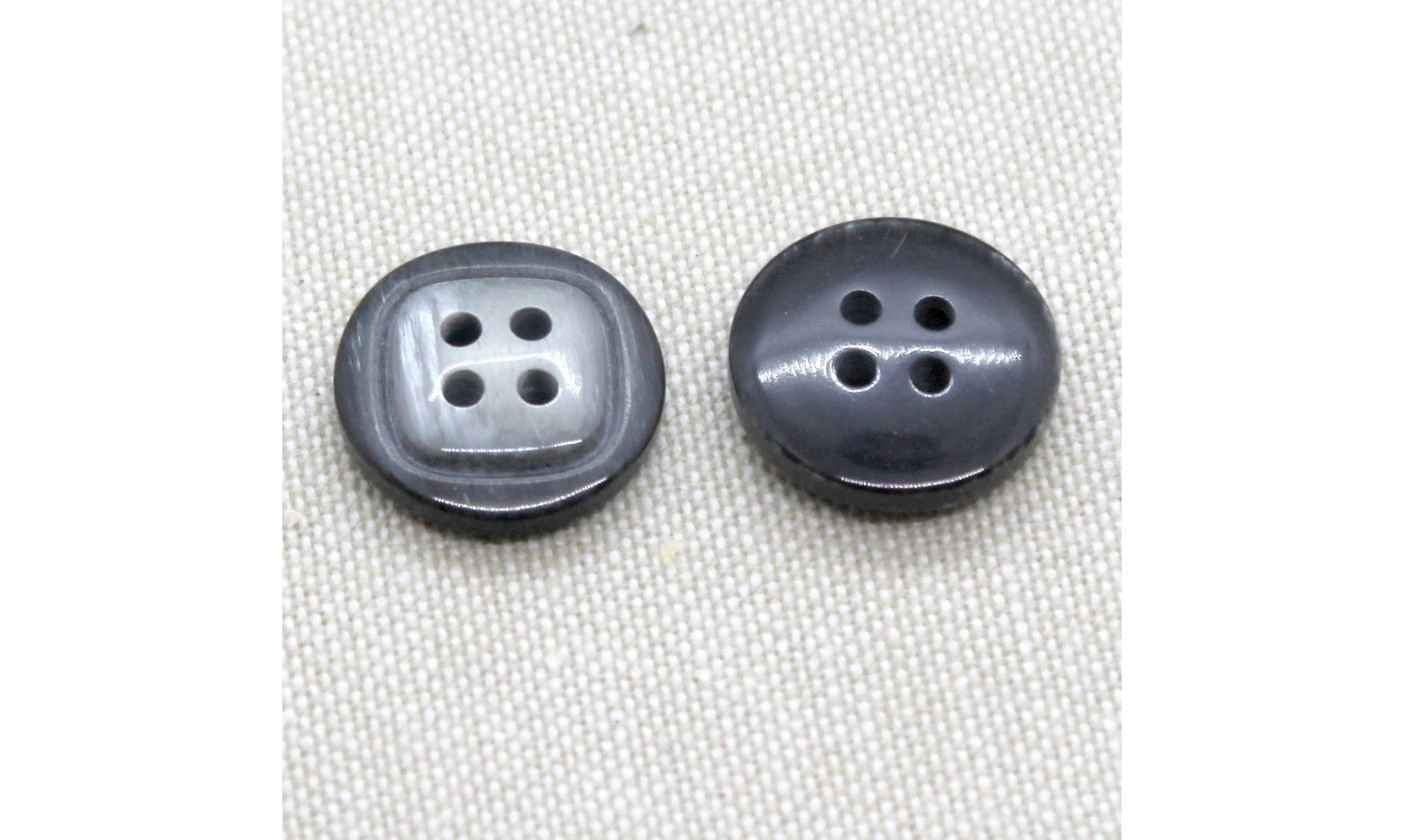 6 boutons / 18MM / Gris