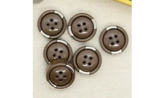 Vintage button 108E