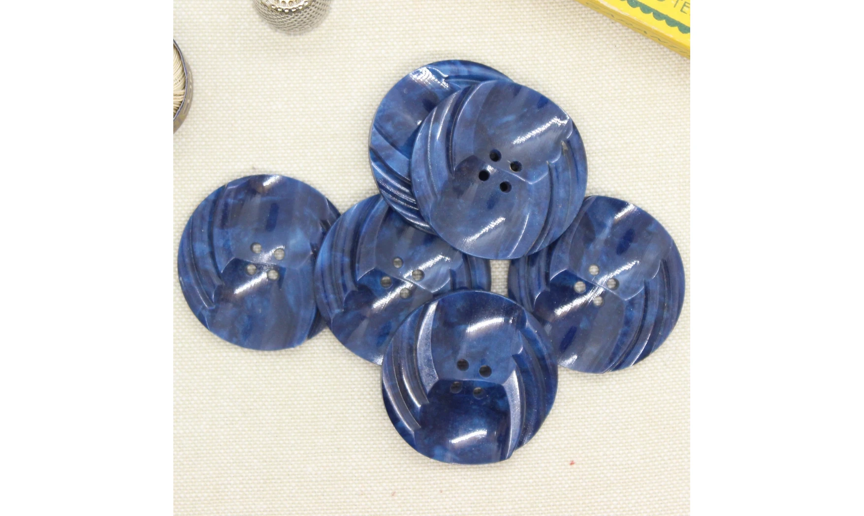 6 Boutons / 35MM / Bleu marbré
