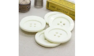 6 Boutons / 37MM / Crème