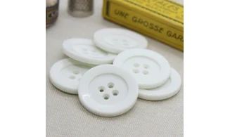 6 Boutons / 30MM / Blanc