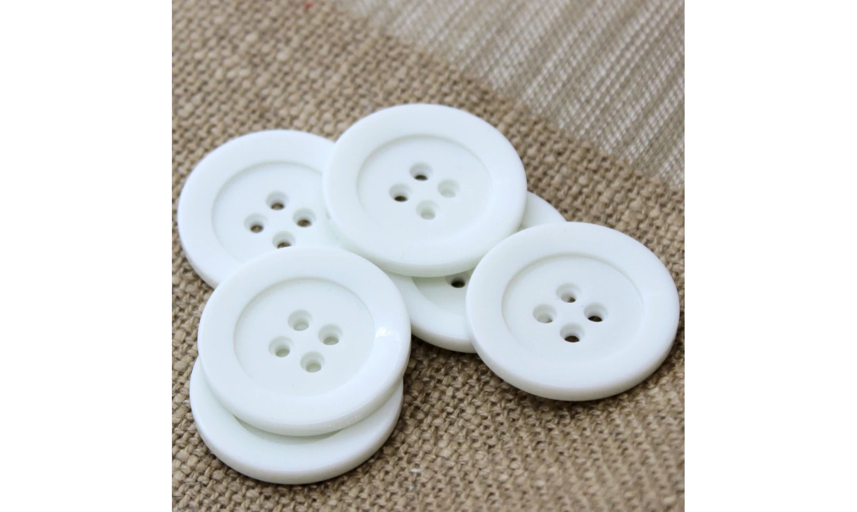6 Boutons / 30MM / Blanc