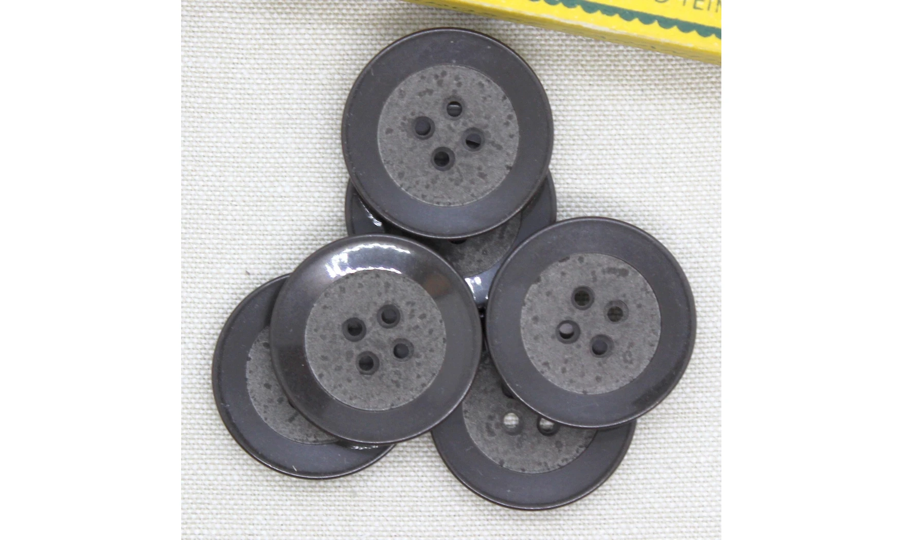 6 Boutons / 30MM / marron