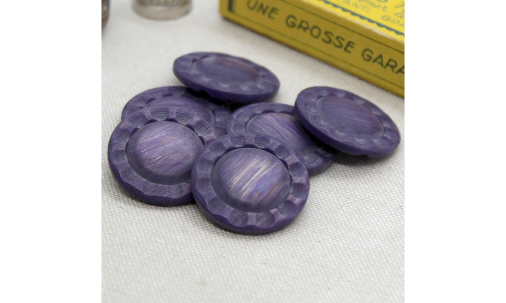 6 Boutons / 27MM / Fleur Violet