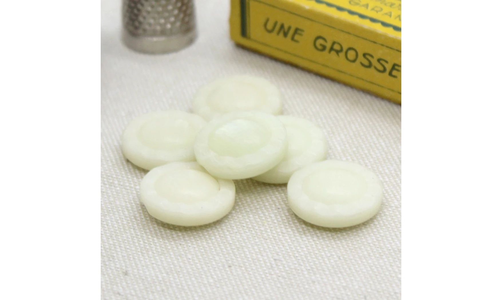 6 Boutons / 18MM / Fleur Crème