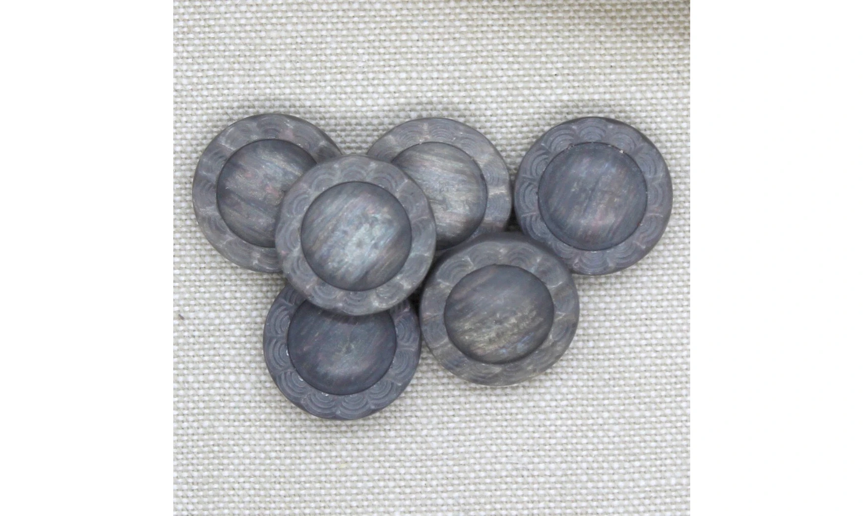 6 Boutons / 18MM / Fleur Gris