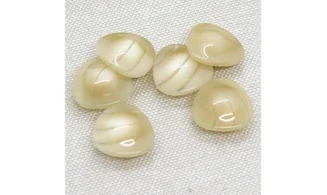 6 Boutons / 16MM / Triangle Beige nuancé