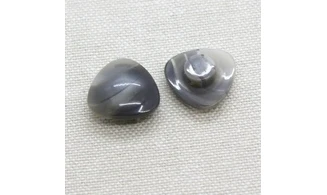 6 Boutons / 16MM / Triangle Gris nuancé