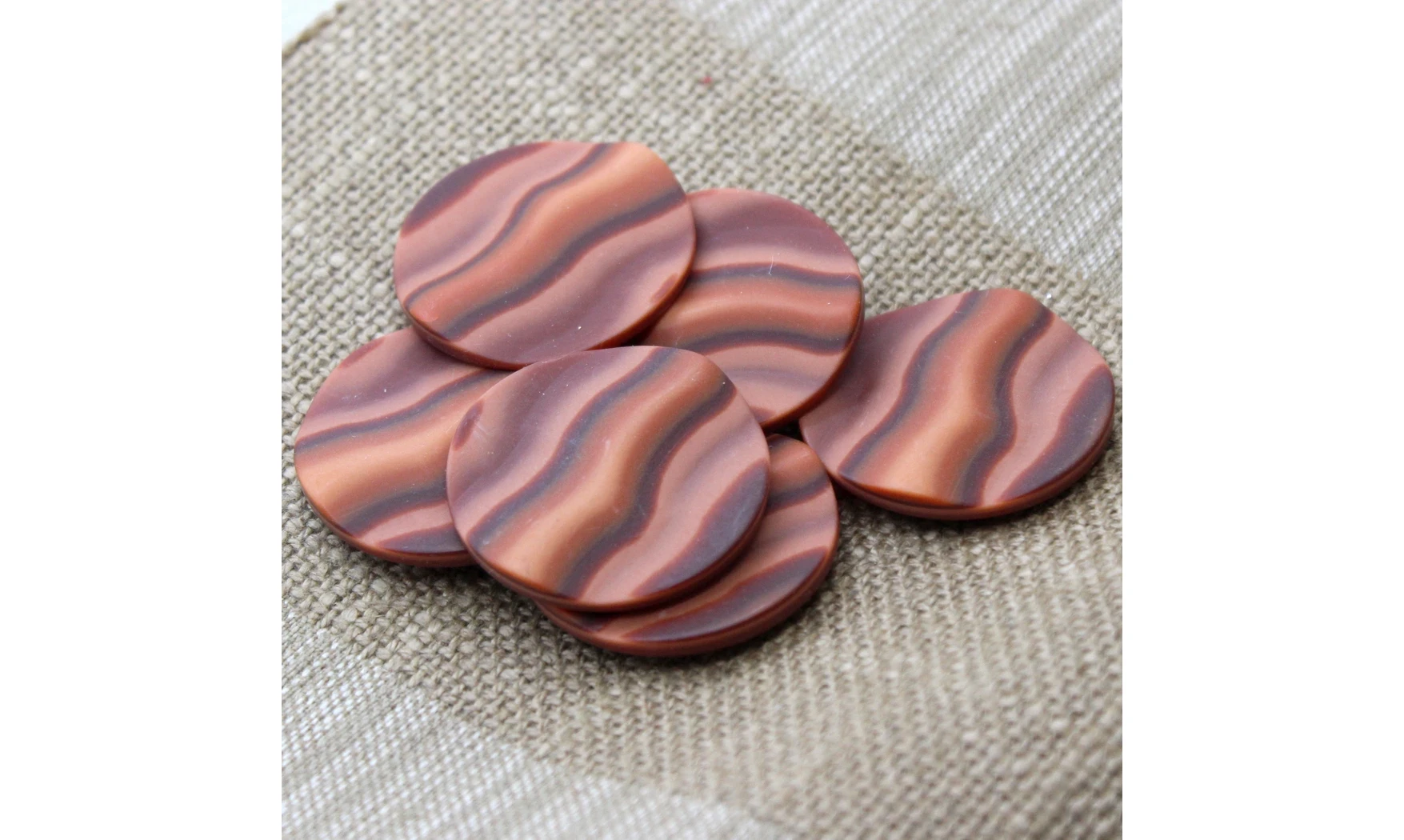 6 Boutons / 35MM / Rouge "Vagues"
