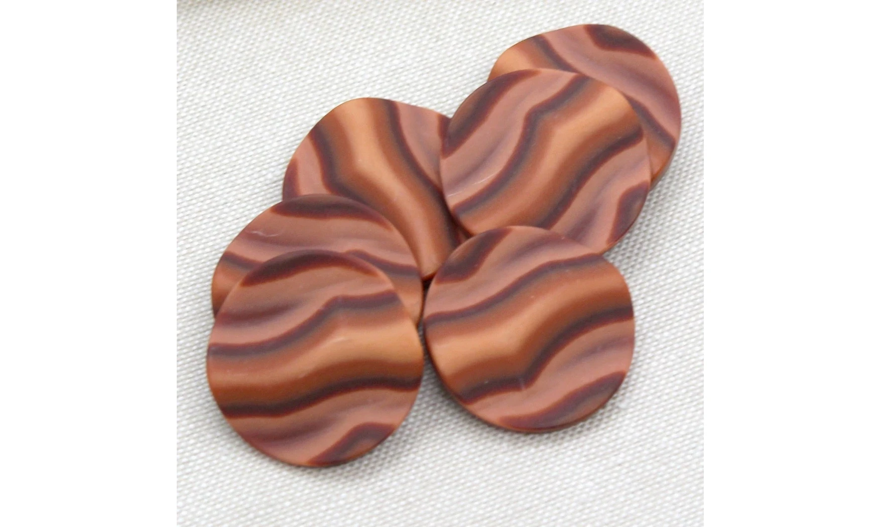 6 Boutons / 27MM / Rouge "Vagues"