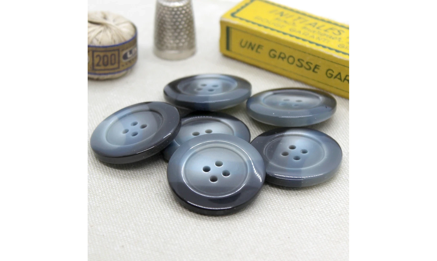 6 boutons / 30MM / Gris bleuté dégradé