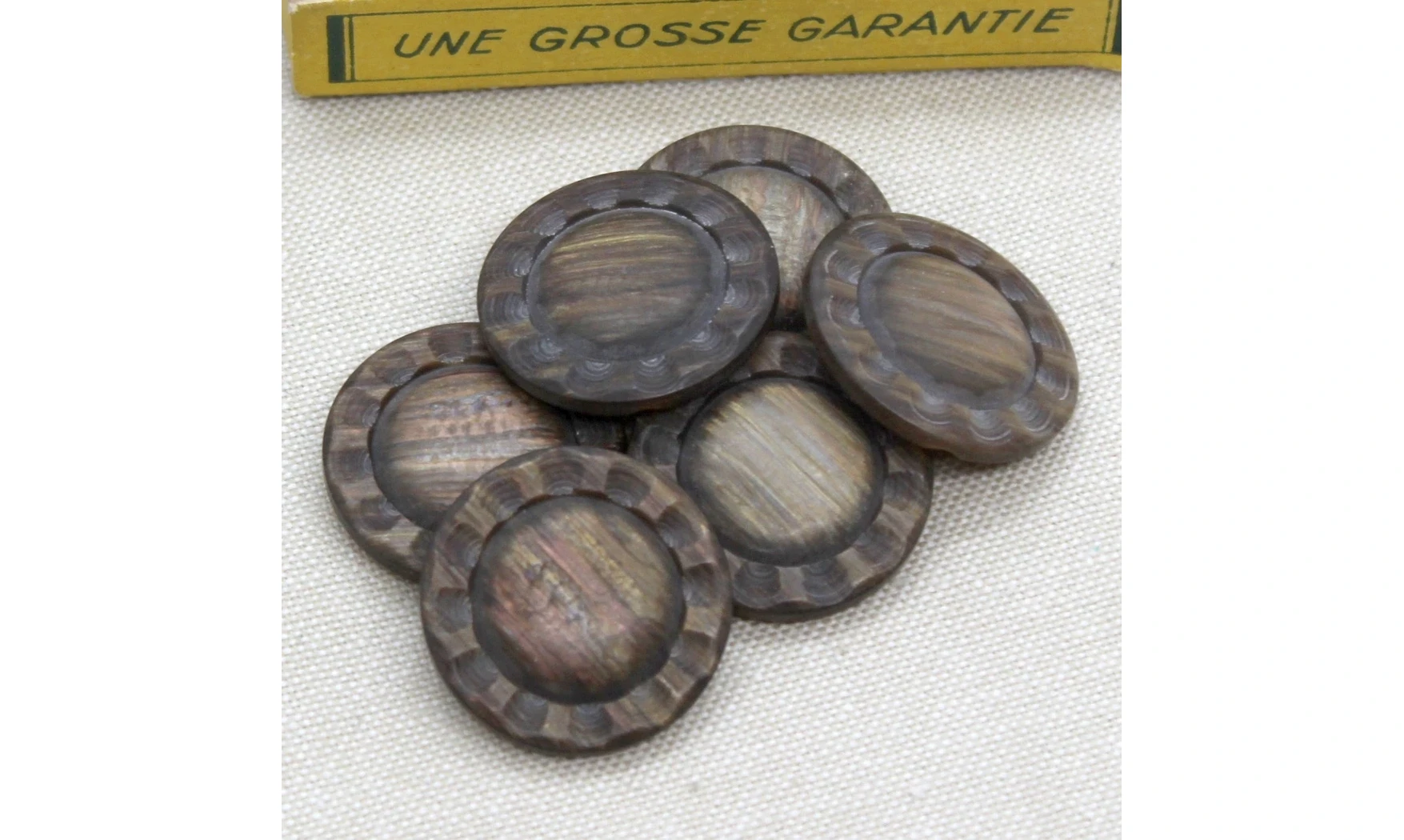 6 Boutons / 27MM / Fleur Marron