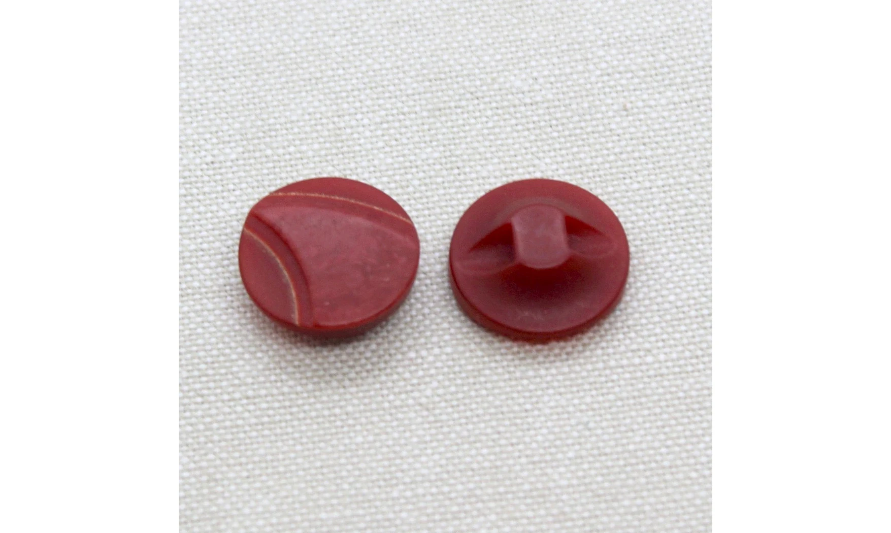 6 Boutons / 18MM / Rouge