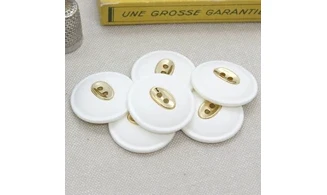 6 boutons / 28MM / Blanc Centre doré