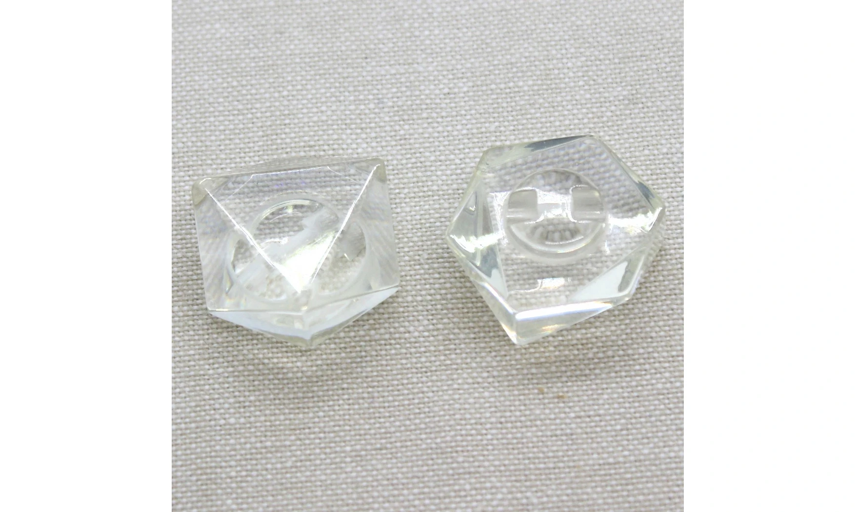 6 Boutons / 27MM / Transparent, facetté