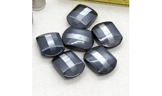 6 Boutons / 27MM / ovoide Noir et nacre