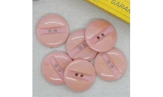 Vintage Button 061V