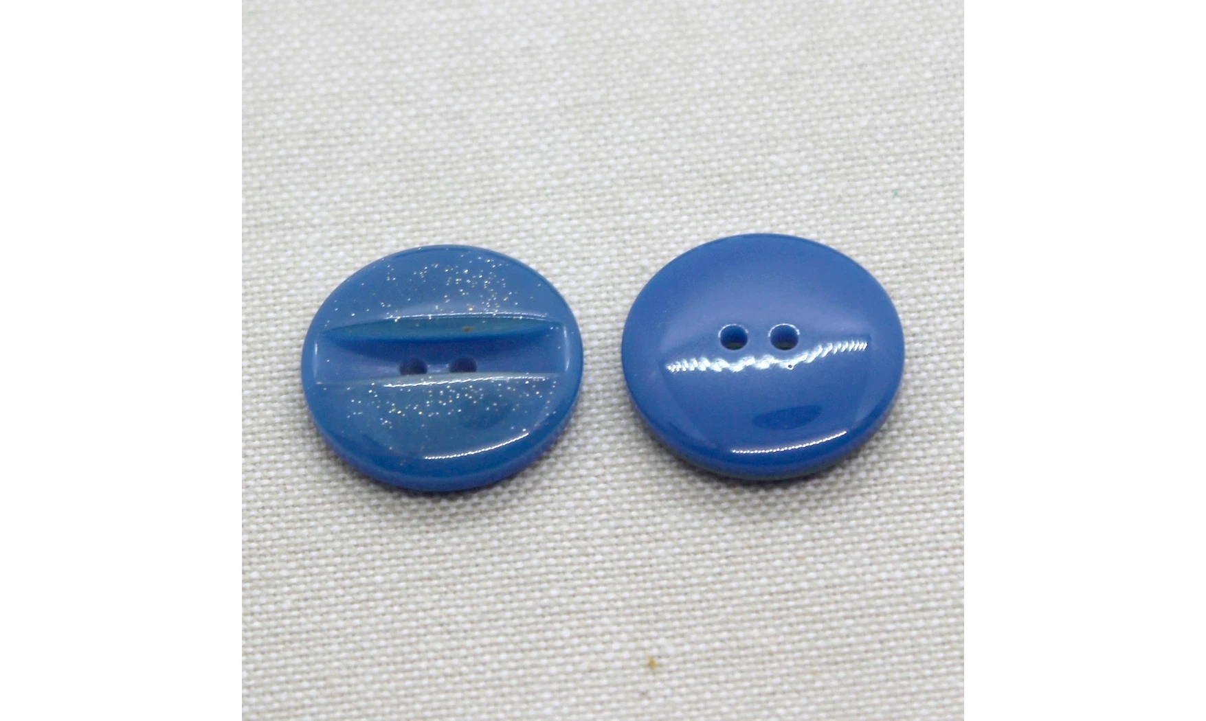 Vintage Button 065V
