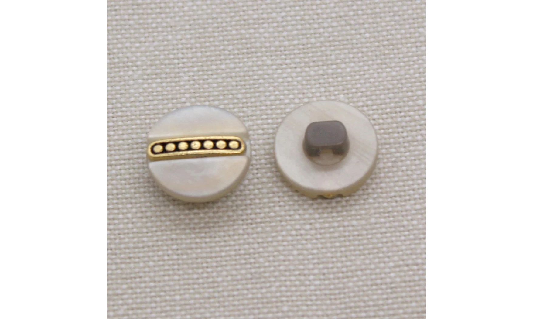 6 Boutons / 13MM / Brun nacré et or