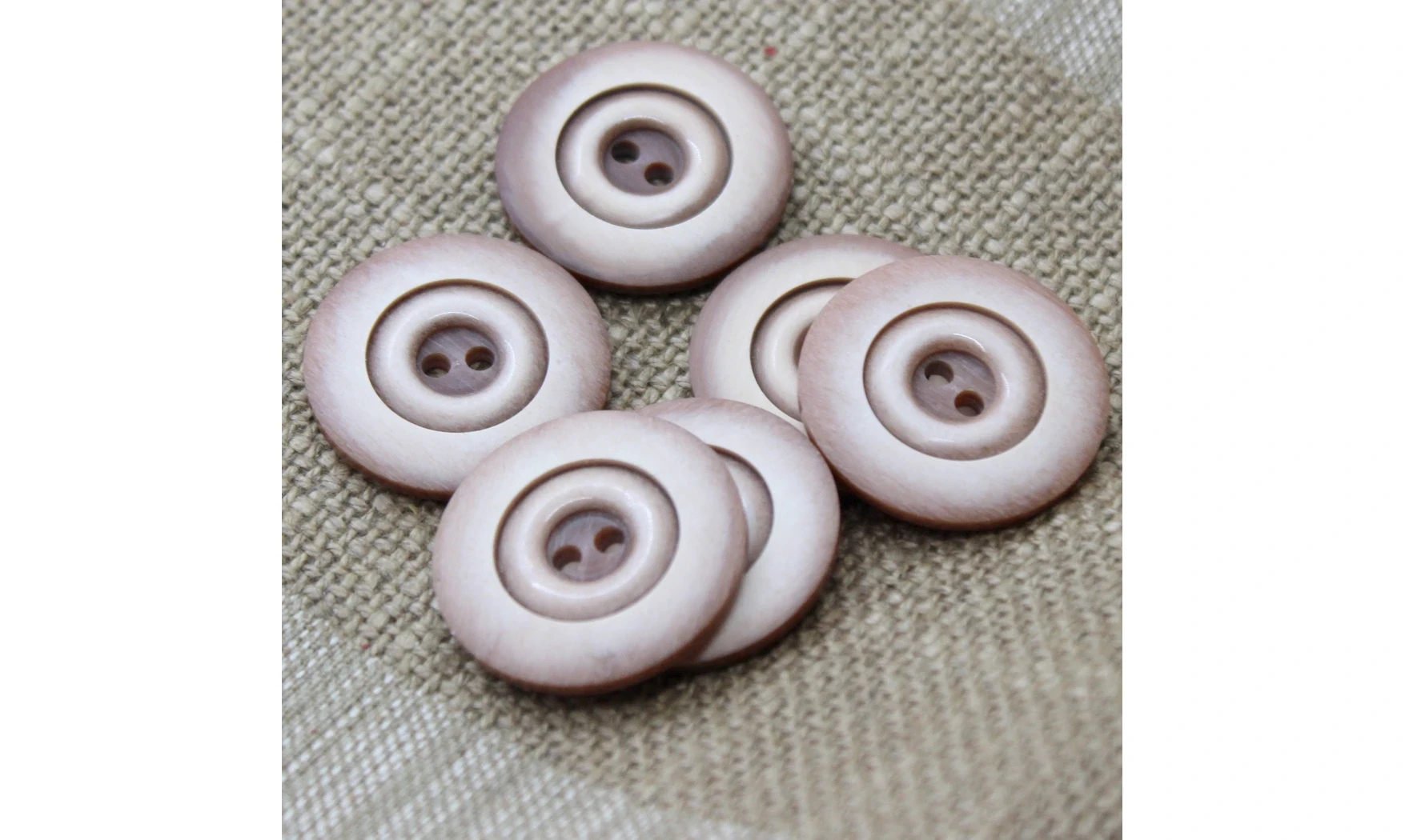 Vintage Button 082V
