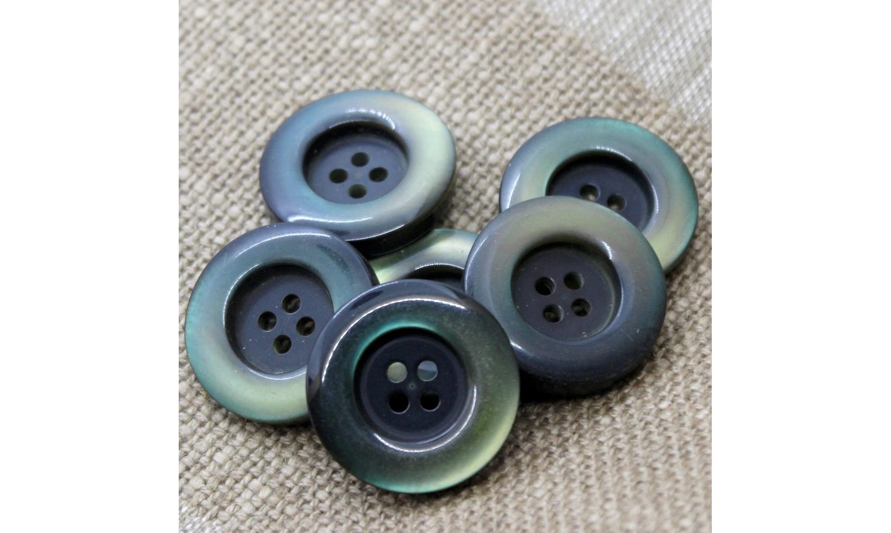 Vintage Button 084V