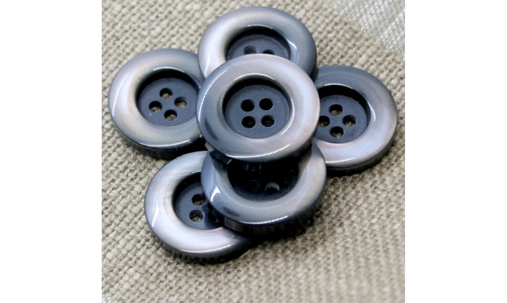 Vintage Button 085V