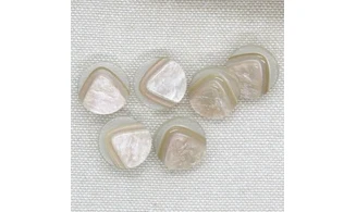 6 Boutons / 15MM / Triangle Beige