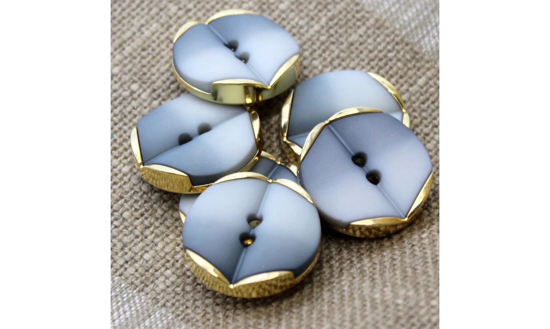 6 Boutons / 28MM / Gris et doré