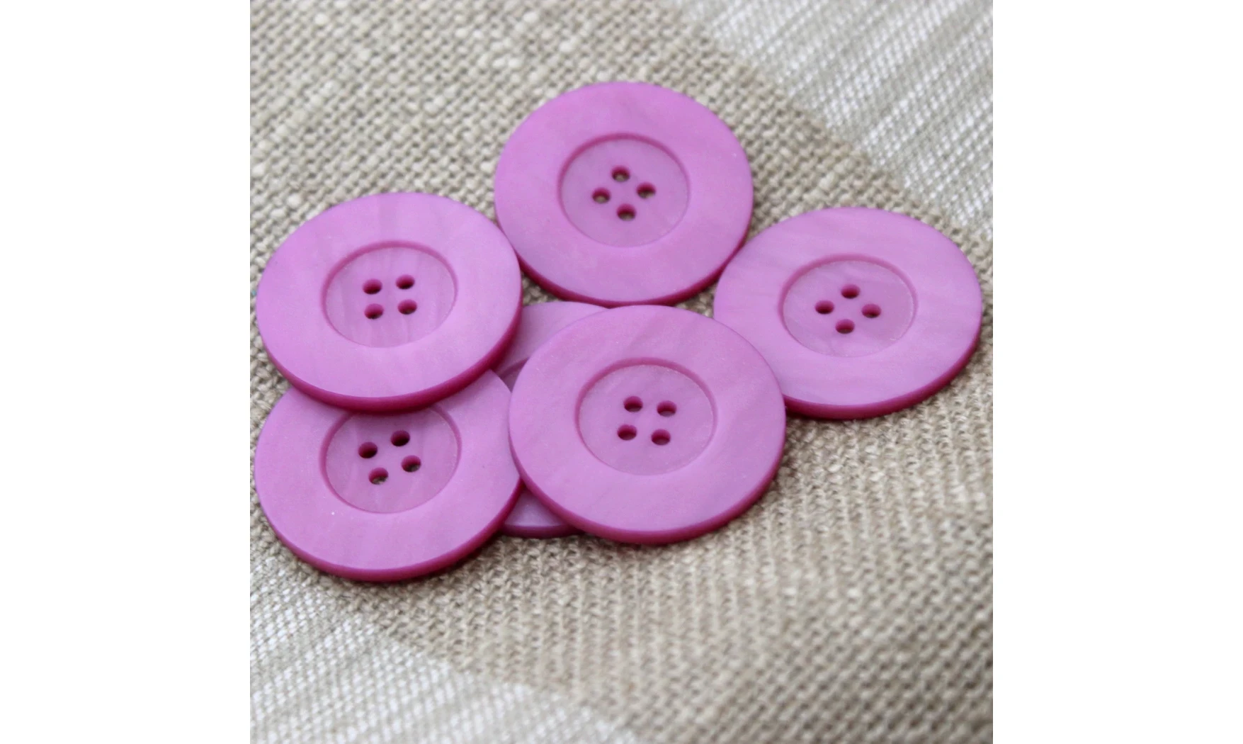 Vintage button 098V